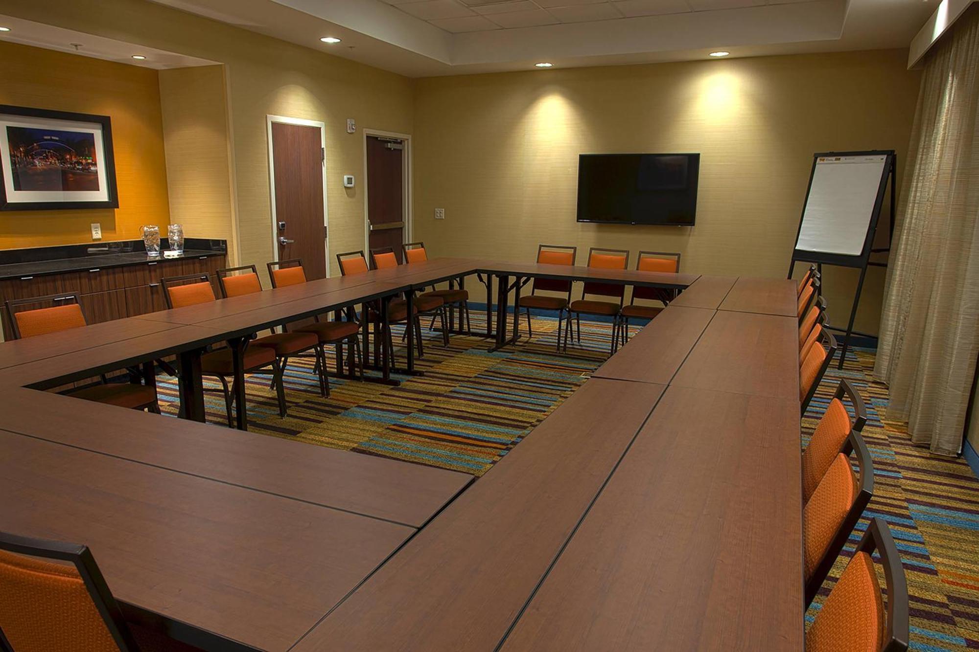 Fairfield Inn & Suites By Marriott Columbus Airport Экстерьер фото